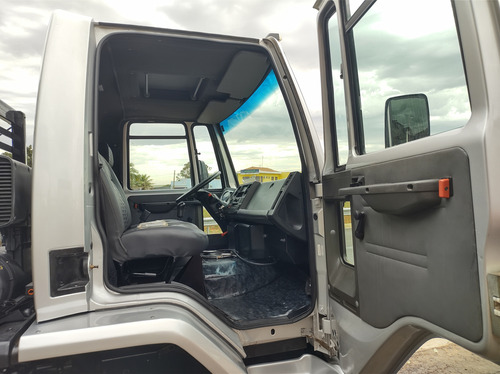 Ford Cargo 1317e 2010 Com Carroceria De 7 Mtrs