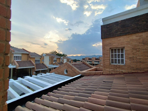 Townhouse En Monte Plata Trigal Norte Planta 100% Y Pozo
