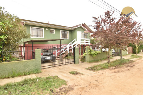 Se Vende Casa 6d 3b Con Estacionamiento. Algarrobo.