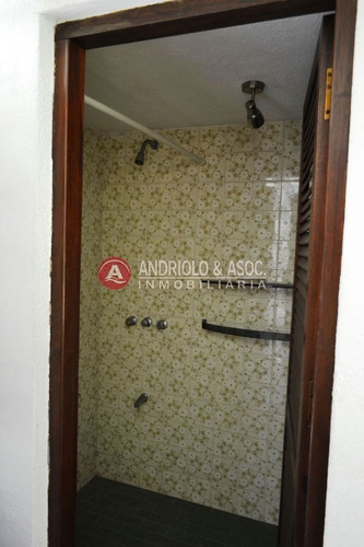 Casa De 5 Dormitorios Y Piscina En Zona De Cantegril- Ref: 4334