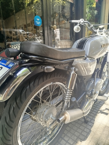 Suzuki Ax 100
