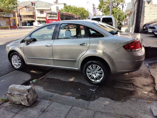 Imagen 4 de 16 de Fiat Linea 2011 1.8 Essence 130cv