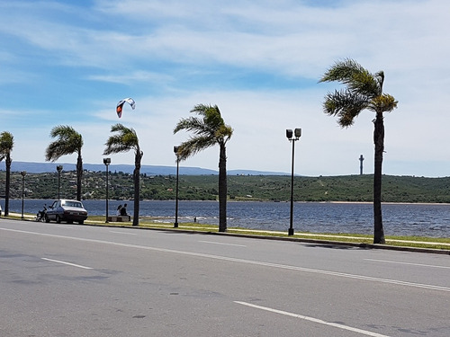 Locales En Venta - En Plena Costanera De Villa Carlos Paz, Gran Vista Al Lago ! Unidades De Entrega