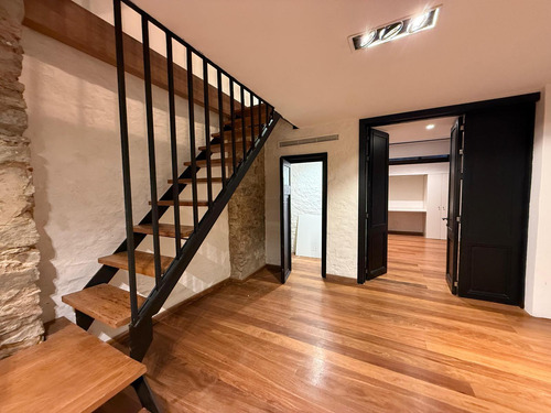 Oportunidad: Tríplex En Alquiler Con 4 Dormitorios Y Excelentes Comodidades $80.000