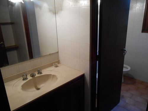 Imagen 9 de 14 de Casa De 4 Dormitorios En Zona Norte Oportunidad