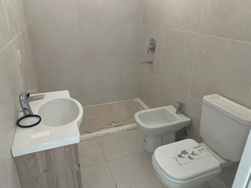 Imagen 6 de 7 de Departamento Dos Ambientes Con Balcón Al Frente