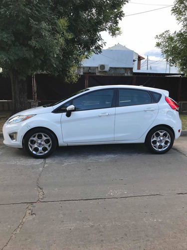 Ford Fiesta Kinetic Design 1.6 Design 120cv Titanium 2013