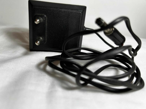 Fuente. Transformador 220/12v (Usado)
