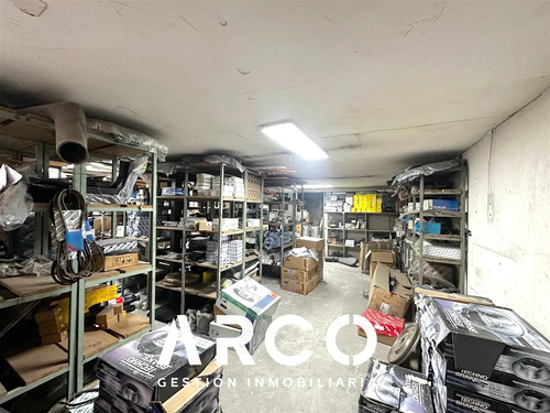 319 M2 De Bodegas + Local Comercial En Venta En Santiago