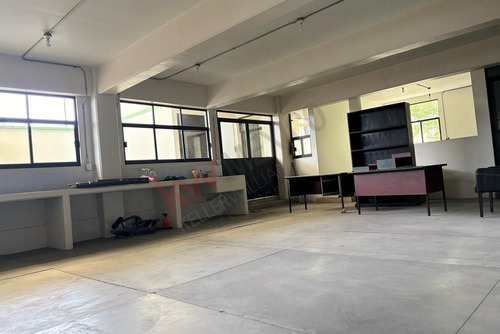 Edificio En Venta Para Inversión; Ideal Para Oficinas, Talleres, Departamentos, Clínica, Escuel...