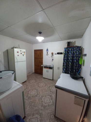 Casa Quinta En Venta - 2 Dormitorios 1 Baño - Mendoza