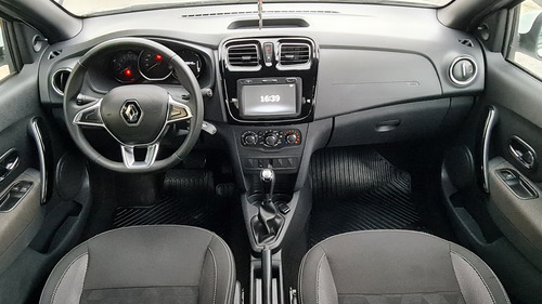 Renault Logan 1.6 Zen 16v X-tronic 4p