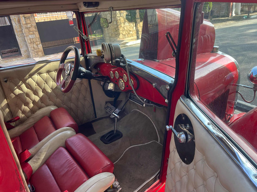 Ford 1929 Hot Rod V8 302 Aut.