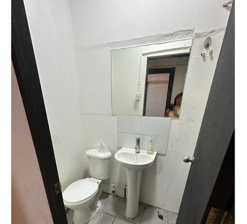 Local Comercial En Excelente Ubicación, Con Alta Seguridad