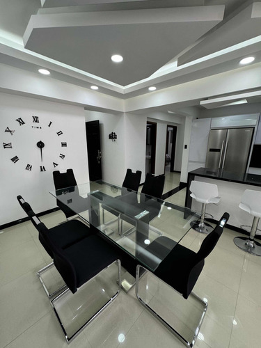 Apartamento Amoblado En El Parral - Chelsea Court, Atm