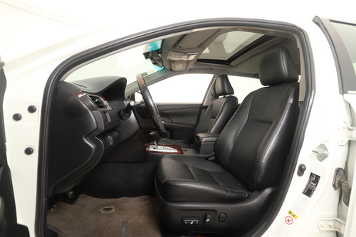 Toyota Camry 2.5 L4 At