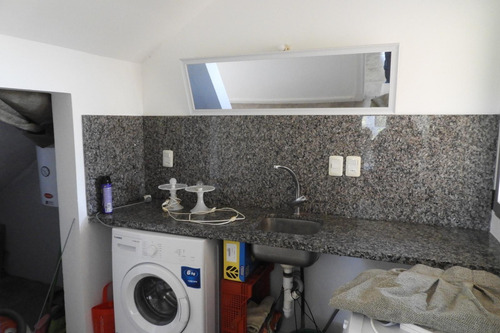 Venta Casa 4 Dormitorios Con Piscina Y Gran Fondo En Solanas