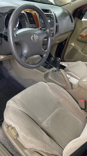 Toyota Fortuner 2011 4x4