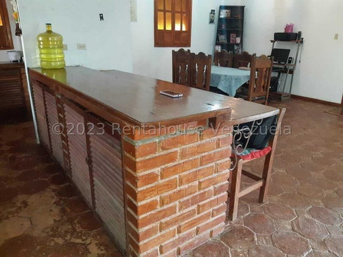 Juan Carlos González. Renta House Carabobo Vende Casa Las Morochas 1 San Diego Mls #25-15801 Rah/jcg.