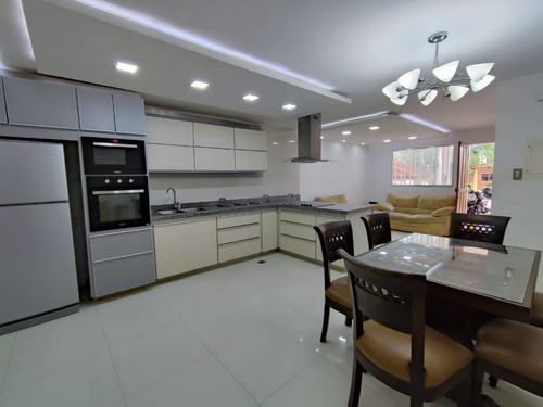 Imagen 3 de 14 de Casa En Alquiler Urb Royal