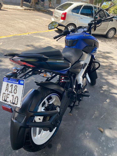 Bajaj Rouser Ns 200