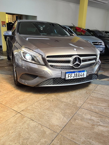 Imagem 11 de 13 de Mercedes-benz Classe A 2015 1.6 Urban Turbo 5p