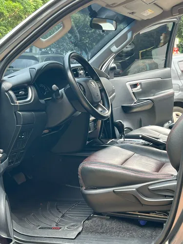 Toyota Fortuner 2.4 Street At 7As