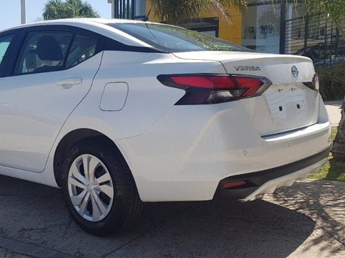 Imagen 4 de 15 de Nissan Versa 2022 1.6 Sense Mt