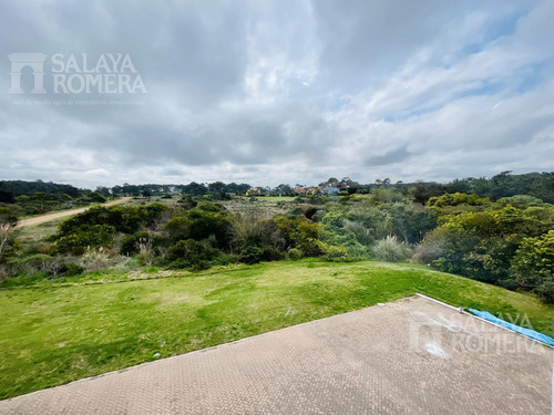 Venta - Departamento De 3 Dormitorios En Suite Mas Servicio Primera Linea Playa Brava Sap5498912