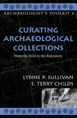 Libro Curating Archaeological Collections : From The Fiel...