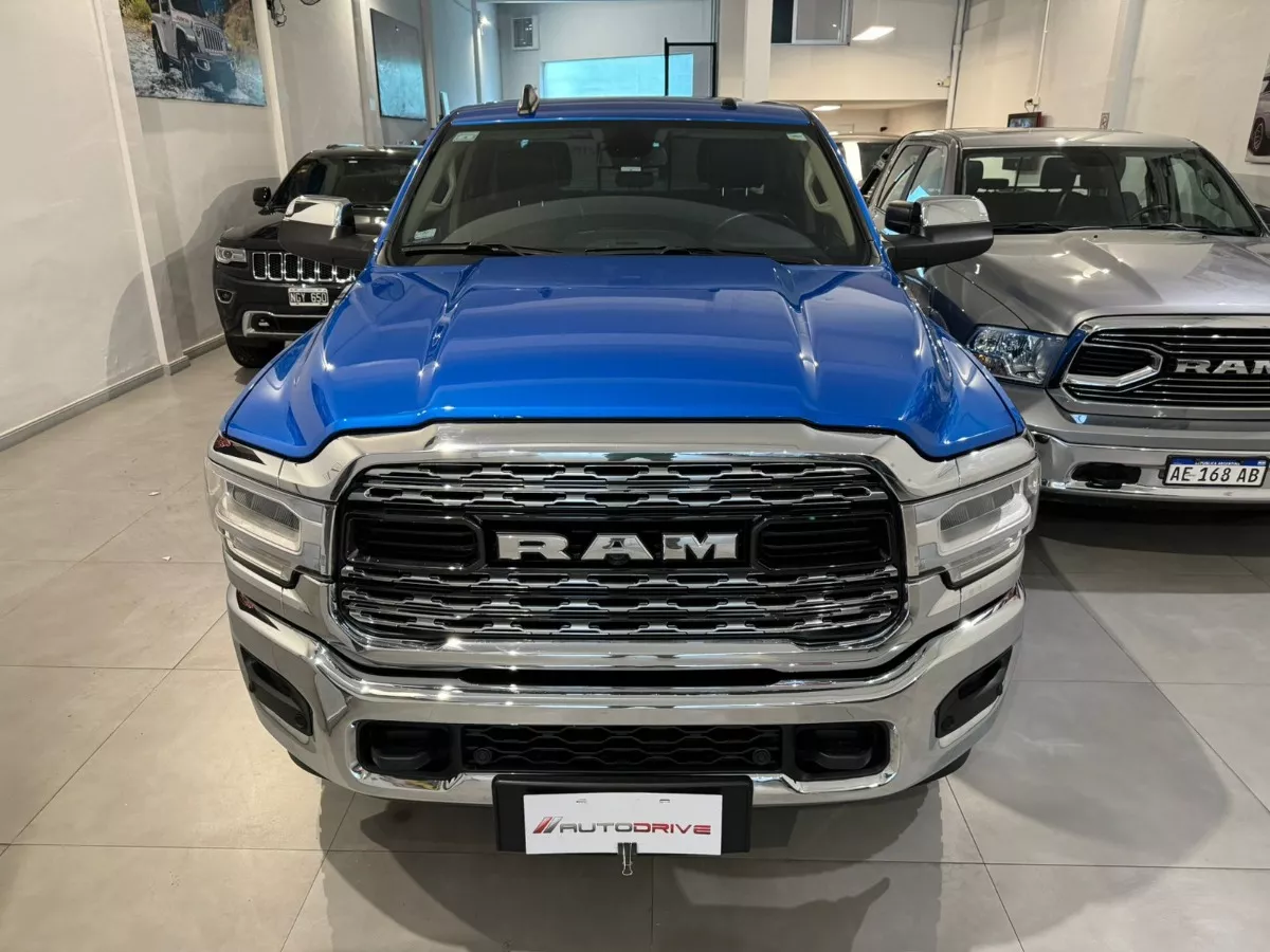 RAM 2500 6.7 Laramie I Atx 350cv 4x4