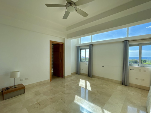 Apartamento En Con Vista Al Mar Y En El Mirador Sur En Venta, Cercano Avenida Anacaona Y Facil Acceso A Sectores Como Cacicazgos, Mirador Norte
