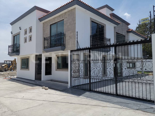 Venta Casa En San Miguel Zacango, Toluca, México