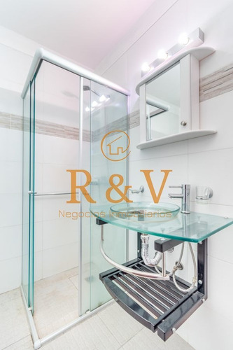 Imagen 8 de 23 de Apartamento De Dos Dormitorios En Venta Reciclado En Venta
