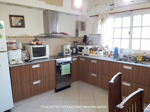 Imagen 5 de 16 de Venta - La Tablada - Casa 5 Amb - Cod 886