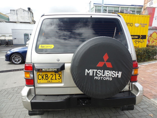 Mitsubishi Montero 2.4 V11 4x4 Mt