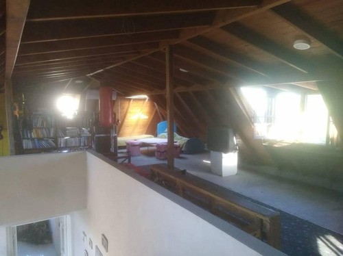 Excelente Casa En El Corazon Del Barrio!!!!