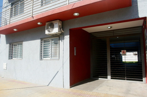 Depto En Venta 2 Dormitorios Con Balcon,la Plata
