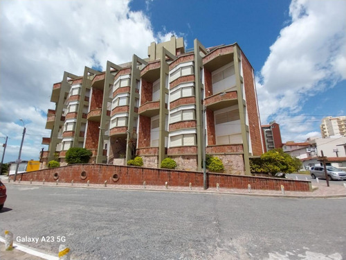 Venta Edificio 50 Dormitorios Zona Centro Con Cochera