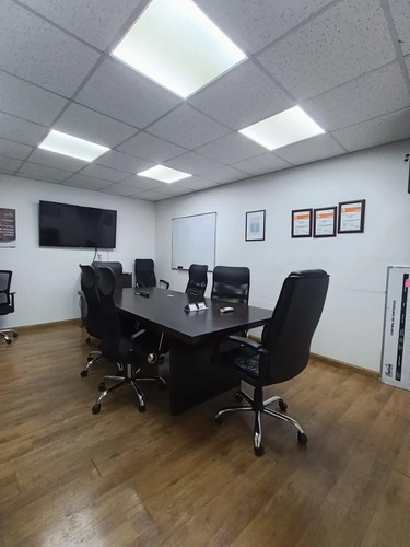 Arriendo Oficina A Pasos De Plaza Prat