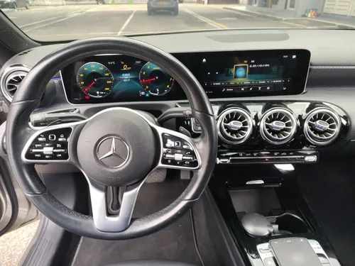 Mercedes Benz A 200 1.4cc At Aa 4x2