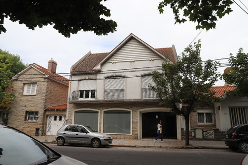 Imagen 3 de 16 de Excelente Chalet En Zona Plaza Mitre - Apto: Desarrollo / Vivienda / Profesional