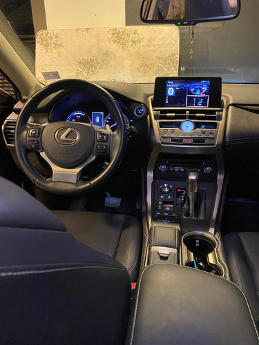 Imagem 6 de 15 de Lexus Dynamic 2019 2.5 Dynamic Aut. 5p Hibrido