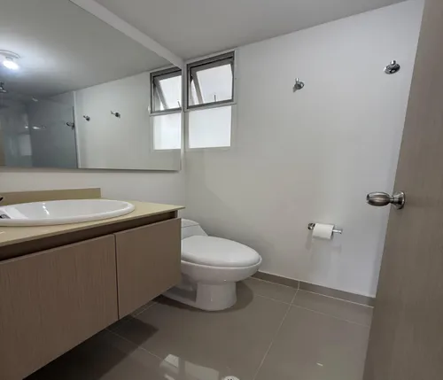 Vendo Apartamento 79m2 En El Castillo