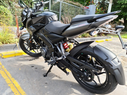 Bajaj Rouser Ns 200