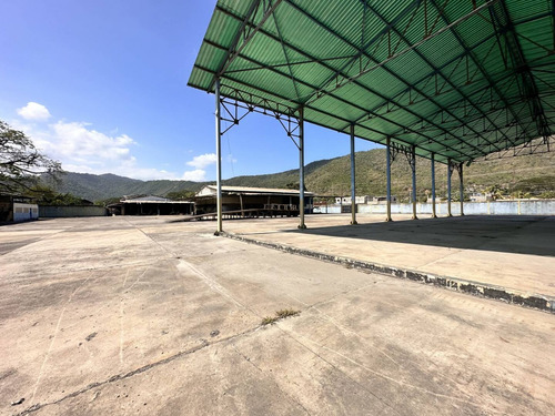 224145 Am* Venta De Galpón En Puerto Cabello