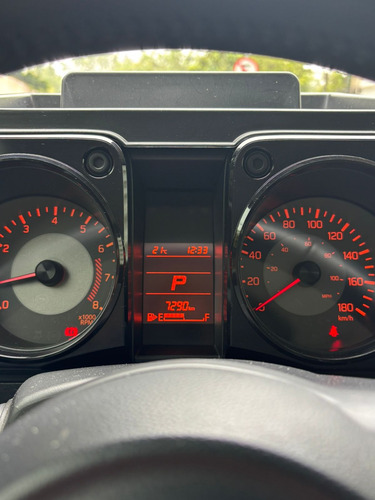 Suzuki Jimny 1.5 Glx At