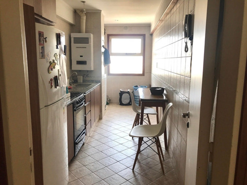 Imagen 8 de 26 de Departamento De 4 Ambientes - A La Calle - 20 De Septiembre 2300