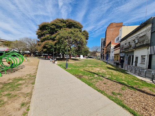 Frente A Plaza Del Soldado 14 Metros De Frente Y Terreno 334 M2