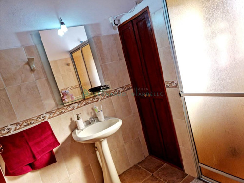 Imagen 13 de 21 de Colonia Del Sacramento- Casa De 2 Dormitorio Con Buen Parque